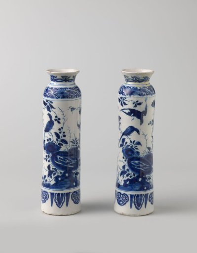 Wagon, blue painted on white tin glaze
