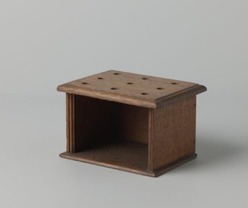 Dollhouse with nine holes