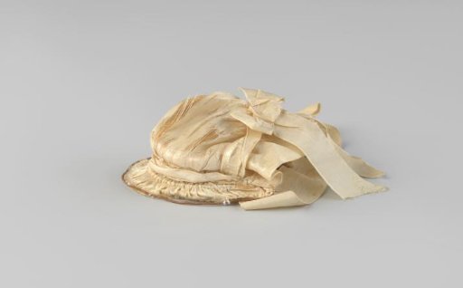 Hooded hat with pleated brim and bow