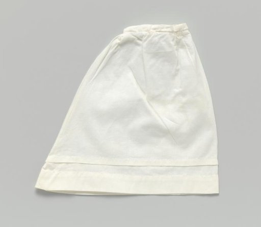 Skirt with One Lacing.
