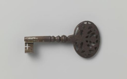 Key with oval handle