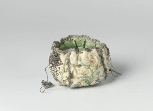 Purse consisting of four equal shield-shaped parts of woven white satin, embroidered with two different patterns of flower motifs in multicolored silk and silver passementerie along the edges