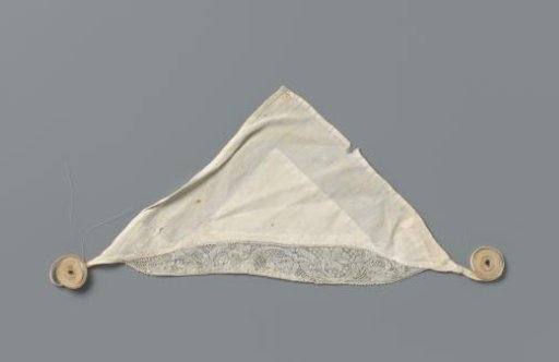 Fountain Cloth of White Linen with Lace