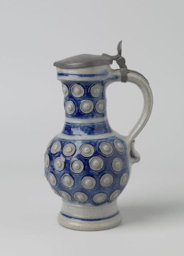 Jug with medallions