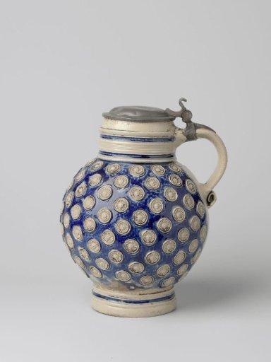 Jug with medallions
