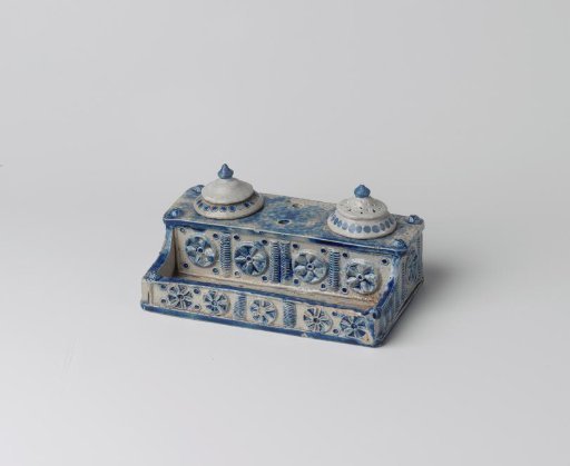 Sand shaker with pierced top