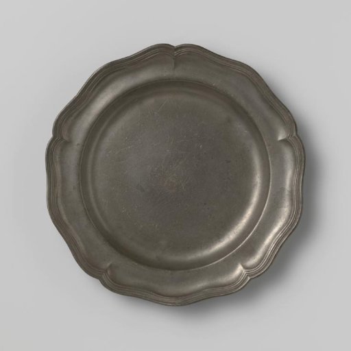 Plate with a carved edge