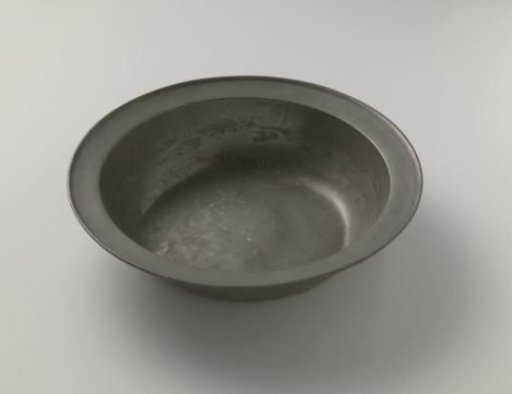 Round dish