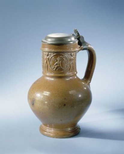 Jug with the Christ Child on medallions