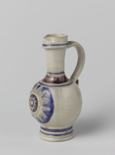 Jug with a star-shaped medallion