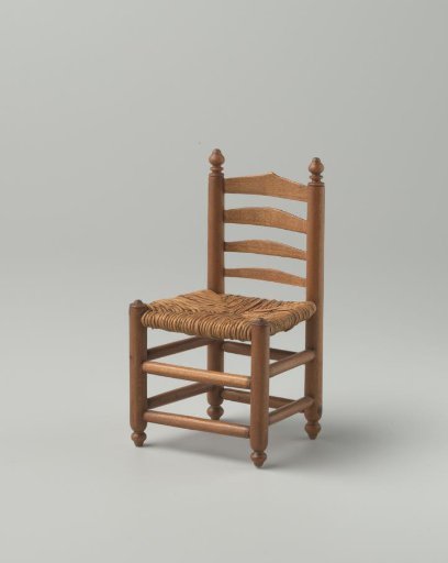 Knob chair made of maple wood with smooth, turned stiles and cross rails, front legs and back stiles ending in finely turned knobs