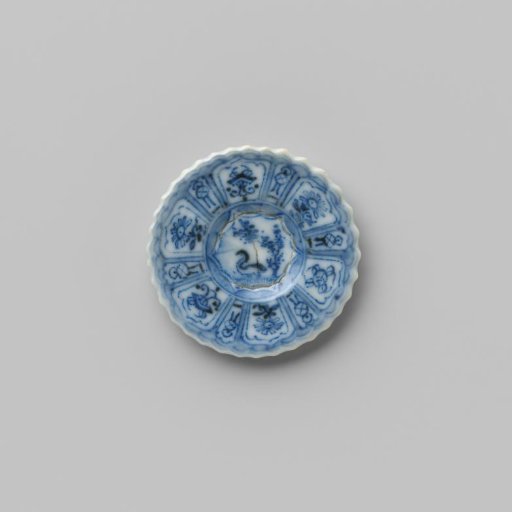 Plate with a bird in a landscape