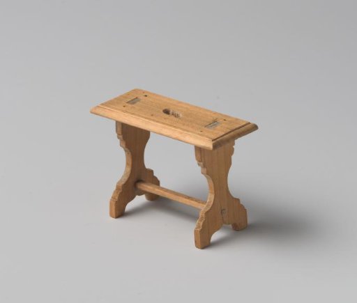 Bench with two profiled sides