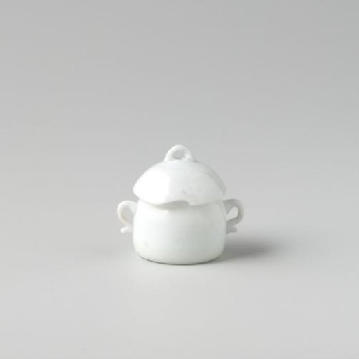 Lidded pot of opaque white glass