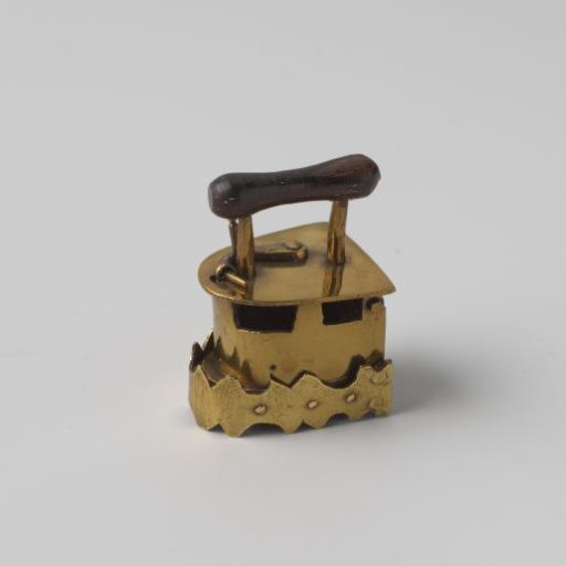 Gridiron for a charcoal iron
