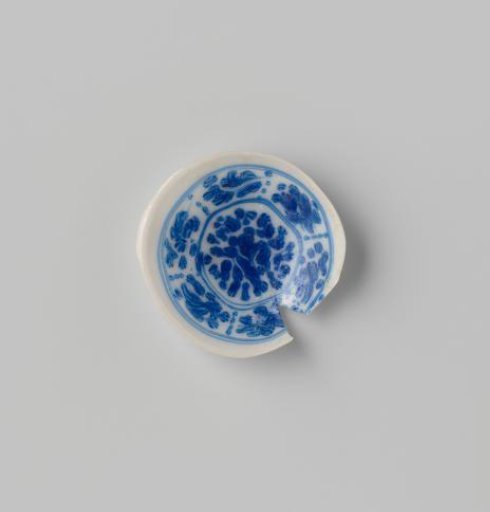 Milk Glass Dish with Blue Enamel Decoration, Imitation Chinese Porcelain; Flowers in Panels in 'Kraakporcelain' Style on the Interior. Originally Double-Walled