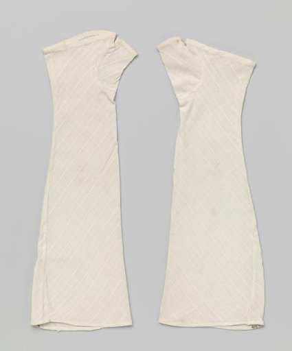 Mitten of white striped cotton