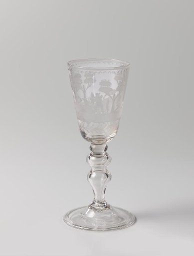 Chalice glass with hunting scenes