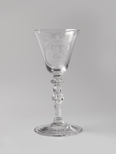 Goblet with the coat of arms of the Republic of the Seven United Provinces in the Dutch Garden