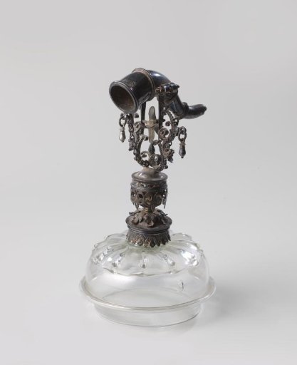 Lid of a wine glass