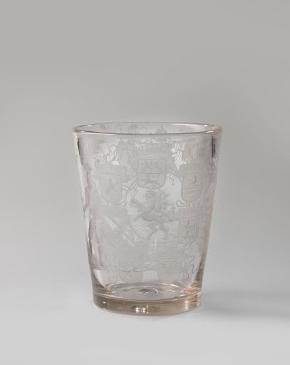 Cup with the Dutch lion and the arms of the Seven United Provinces