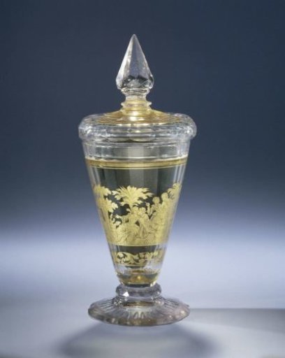 Footed beaker with lid of Zwischengoldglas, with a garden featuring a fountain with a spouting dolphin