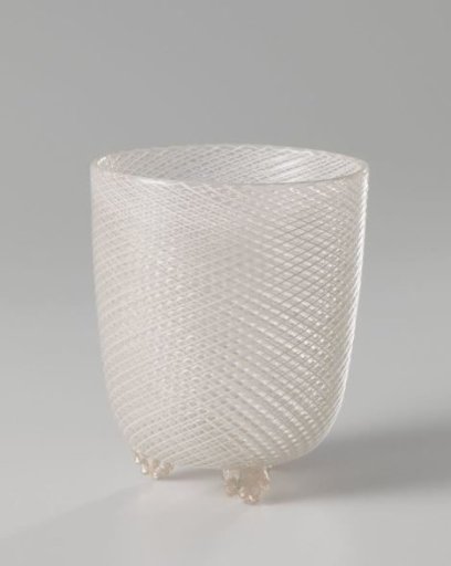 Beaker on feet of filigree glass