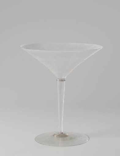 Chalice glass with a funnel-shaped chalice