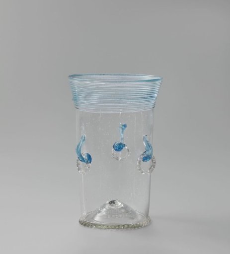 Beaker with three loops with pendant rings