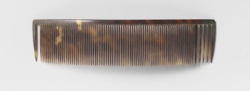 Hair comb or comb of plain fine tortoiseshell and horn, with a long row of narrow teeth