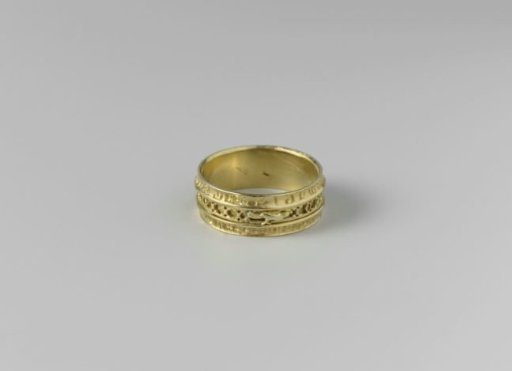 Ring with inscription: IC BIN DÜN AVE MARIA PLENA CASPAR MELSIOR BALTASAR,