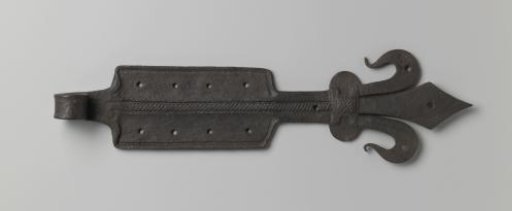 Door hanger with lily motif