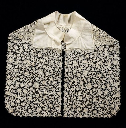 Flat Collar with Plain Linen Band and Needlepoint Lace