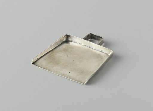 Dustpan