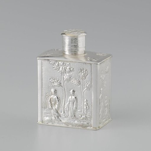 Tea caddy with chinoiserie