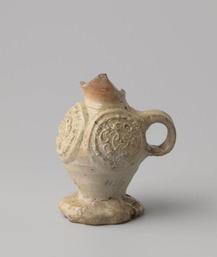 Beaker (funnel-neck beaker) with medallions and floral scrolls