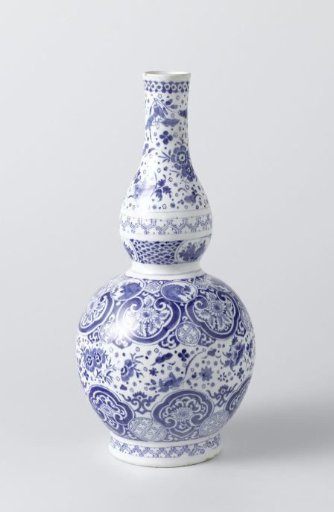 Vase of faience