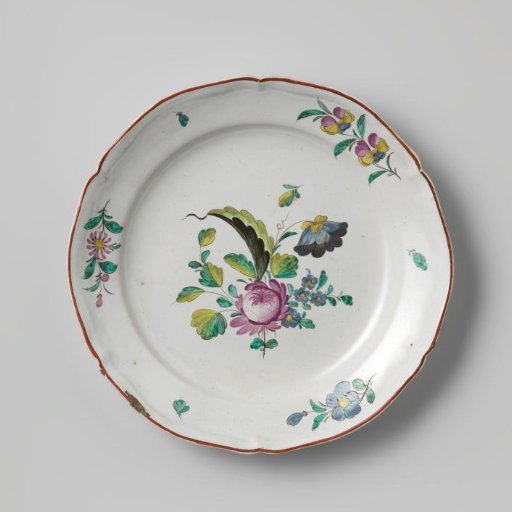 Saucer belonging to a tureen, polychromed with a bouquet of flowers