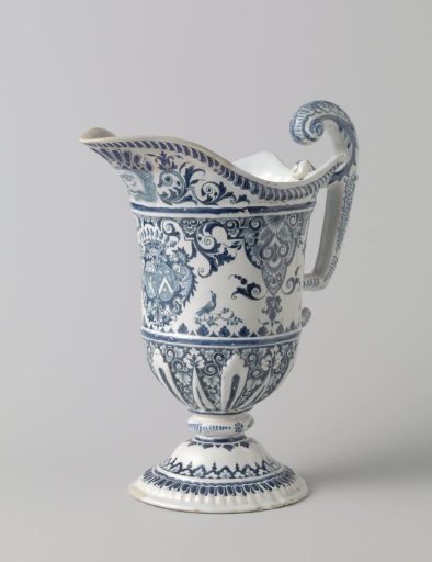 Jug, painted with lambrequins and a family coat of arms