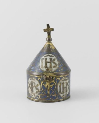 Pixis with medallion bearing the letters IHS and the monogram XPS