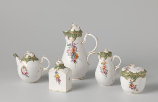 Coffee and tea service