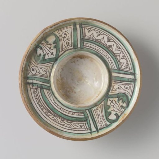 Bordure decorated with a border