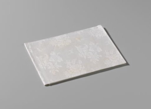 Napkin with floral bouquets