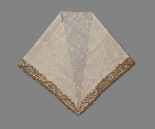 Fichu of natural-colored silk, triangular, edged along two sides with a band embroidered with floral motifs in gold-colored metallic thread