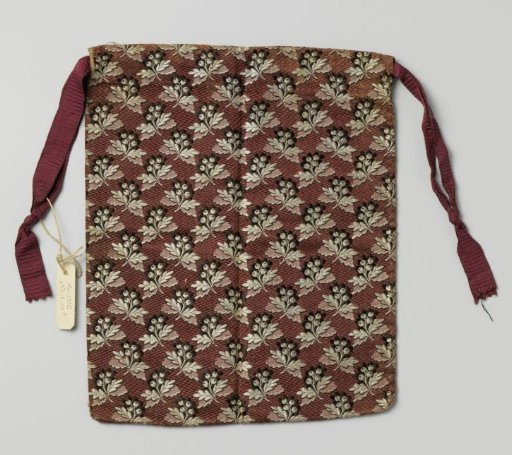 Square bag of wine-red silk with black and white floral pattern