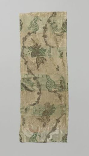 Fragment of Silk Weave; Damasked Lampas