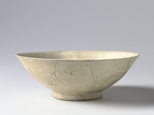 Bowl with incised floral scrolls