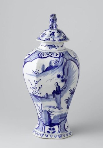 Garniture with three vases and two beaker vases