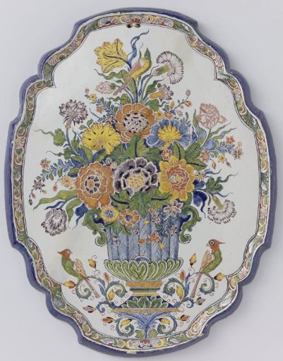 Plate, oval with scalloped edge, polychrome painted with a vase of flowers