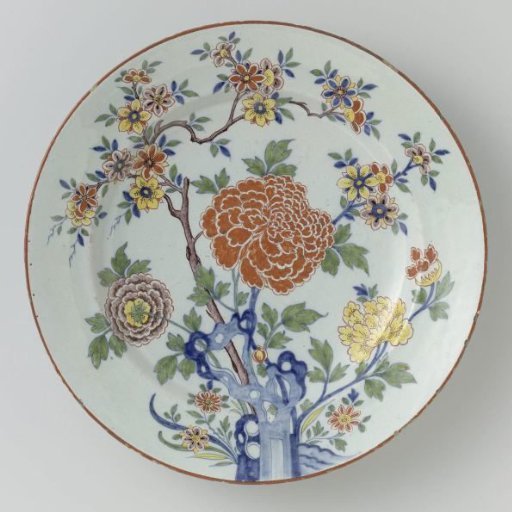 Plate, polychrome painted with Chinese floral ornament